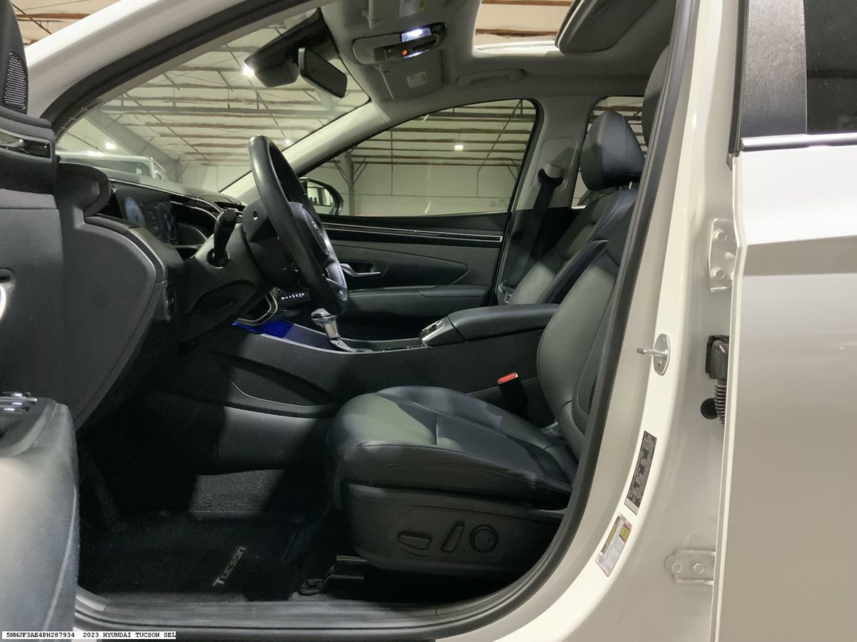 Used 2023 Hyundai Tucson SEL w/ Convenience Package FWD image 9