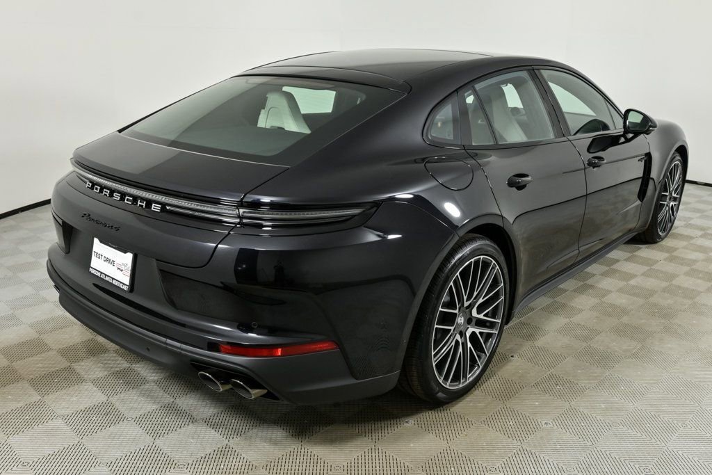 New 2026 Porsche Panamera 4 E-Hybrid image 30