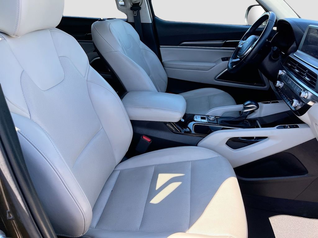Used 2022 Kia Telluride S image 30
