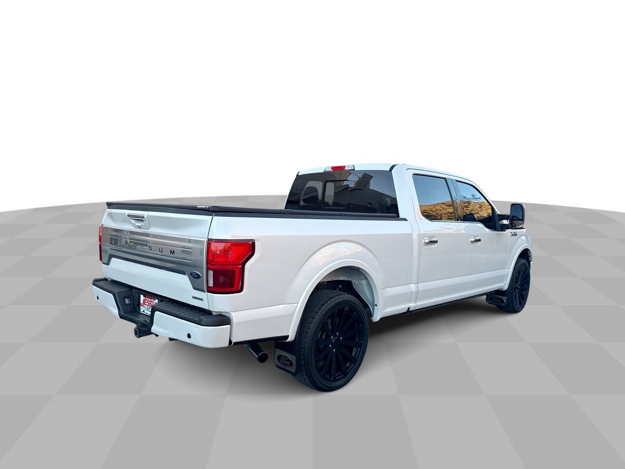 Used 2019 Ford F150 Platinum w/ Equipment Group 701A Luxury AWD/4WD image 5