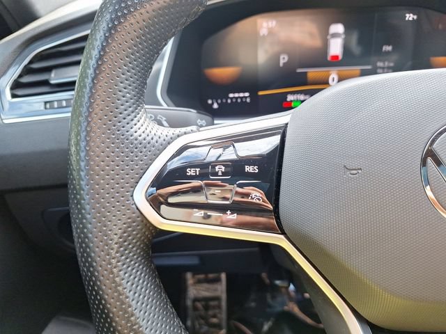 Certified 2023 Volkswagen Tiguan SE R-Line FWD image 20