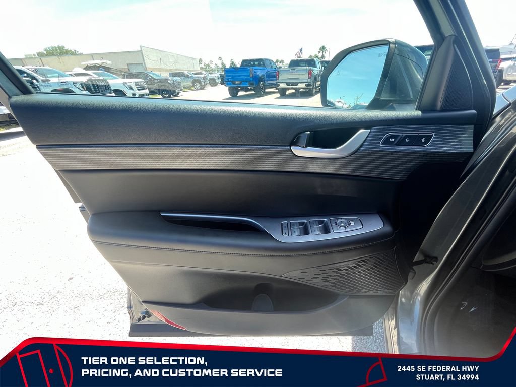 Used 2024 Hyundai Palisade Limited AWD/4WD image 25