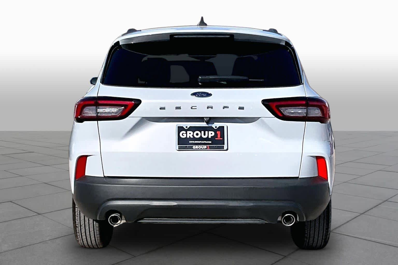 Used 2025 Ford Escape ST-Line FWD image 5