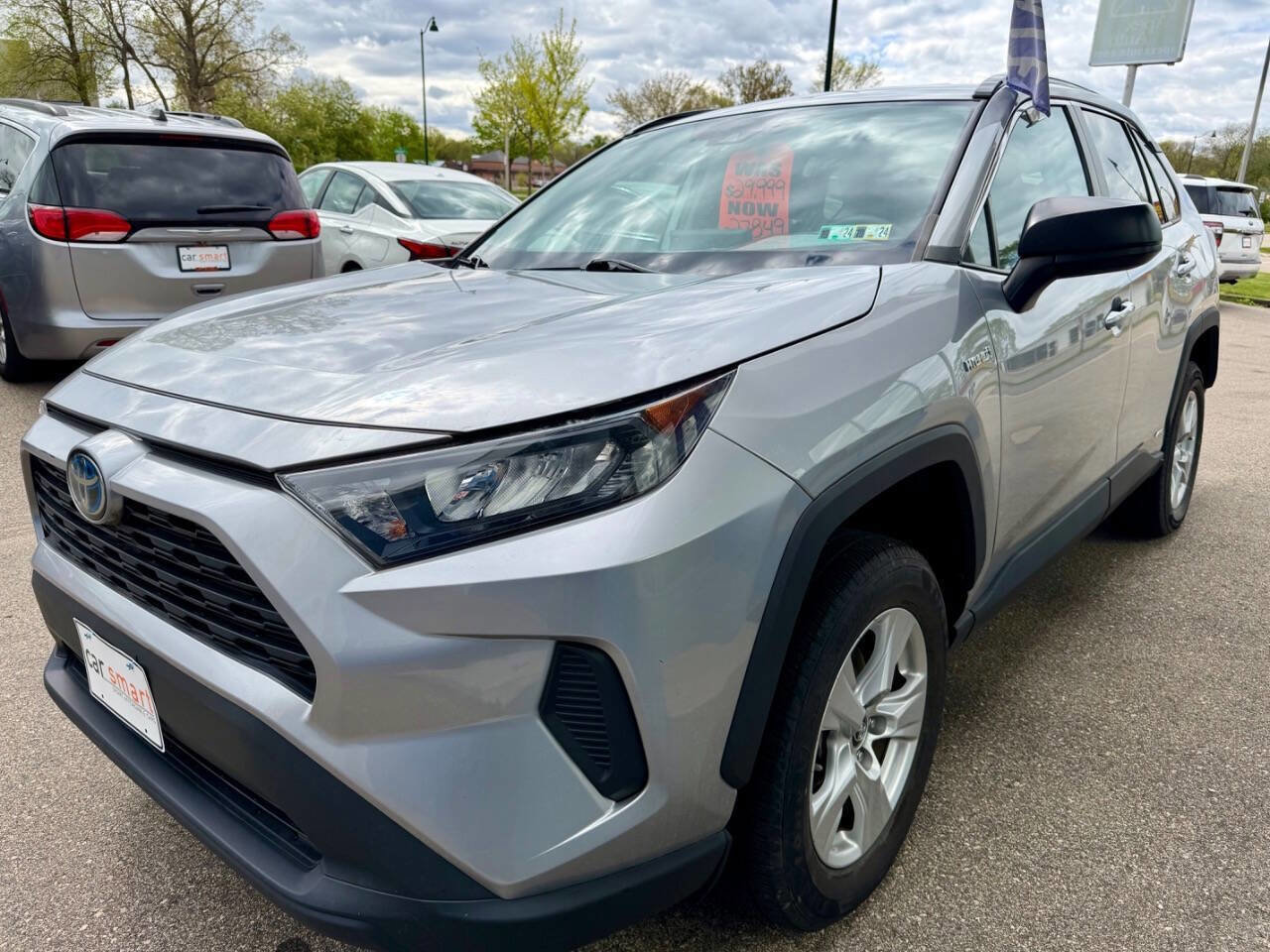 Used 2020 Toyota RAV4 LE AWD/4WD image 12