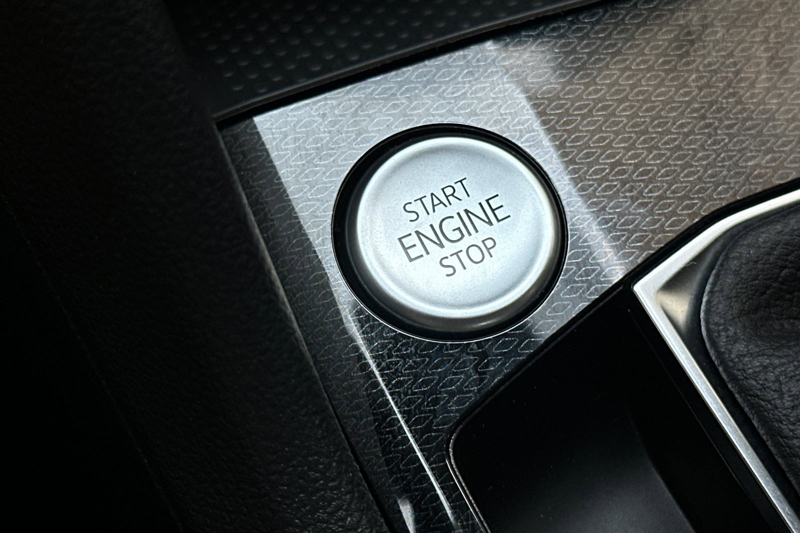 New 2025 Volkswagen Taos S image 20