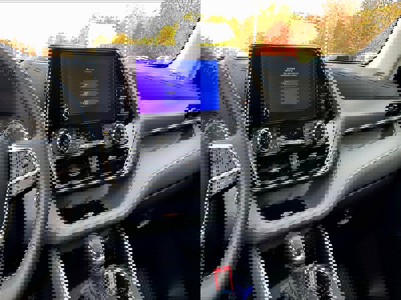 Used 2023 Toyota Highlander XLE image 19