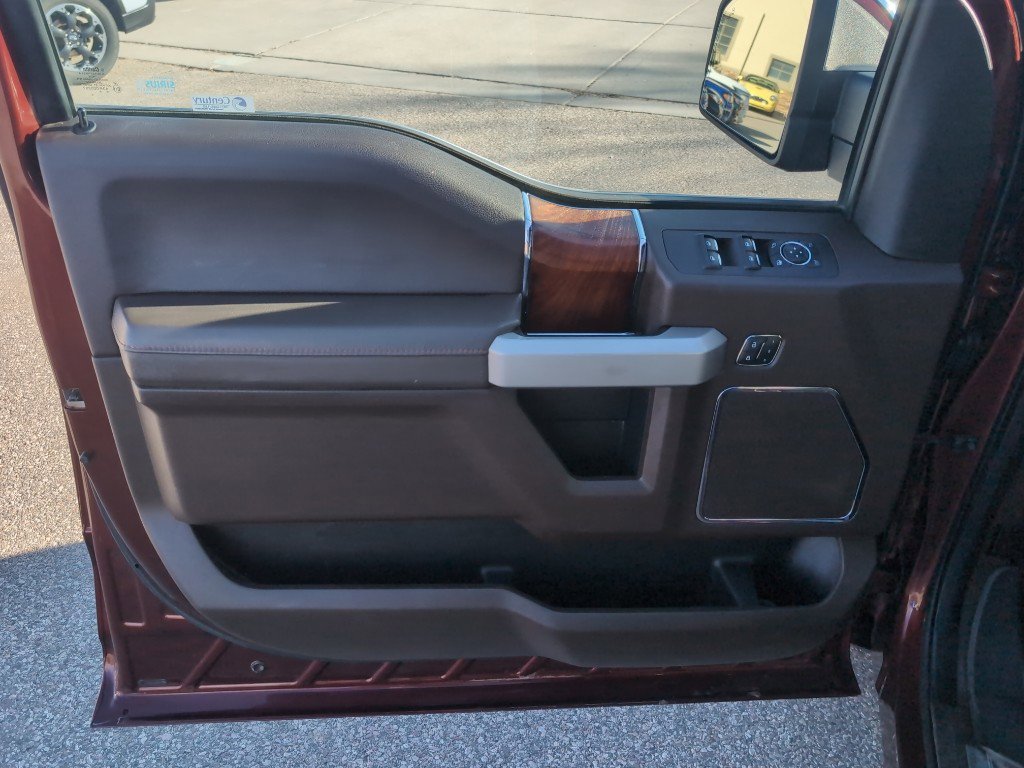 Used 2015 Ford F150 King Ranch w/ Equipment Group 601A Luxury image 9