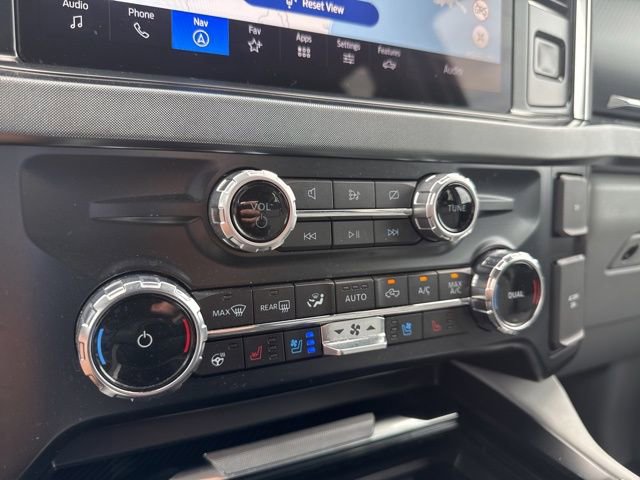 Used 2023 Ford F450 Limited w/ FX4 Off-Road Package image 5