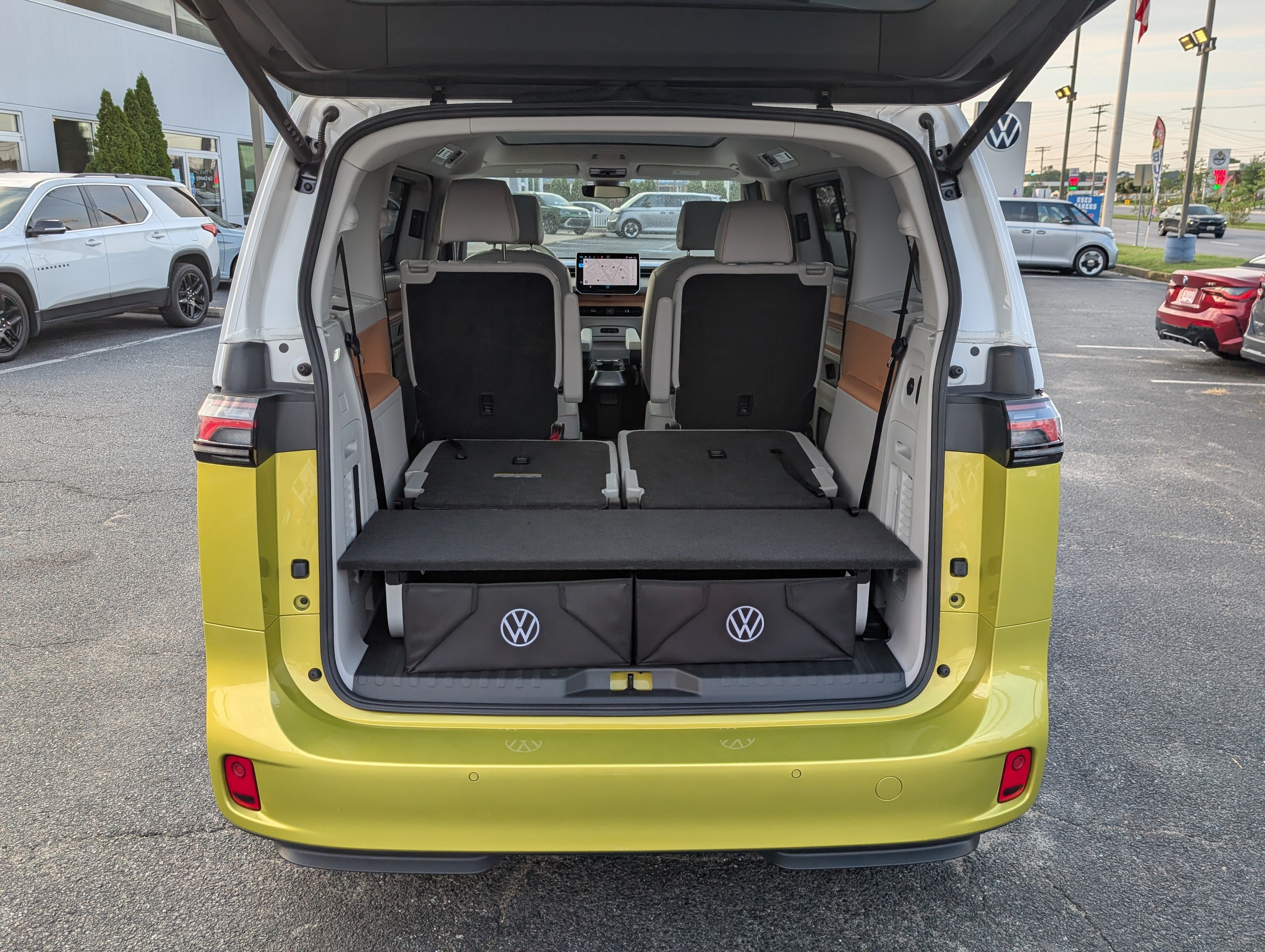 Used 2025 Volkswagen ID. Buzz 1st Edition w/ Cupholders Package AWD/4WD image 14