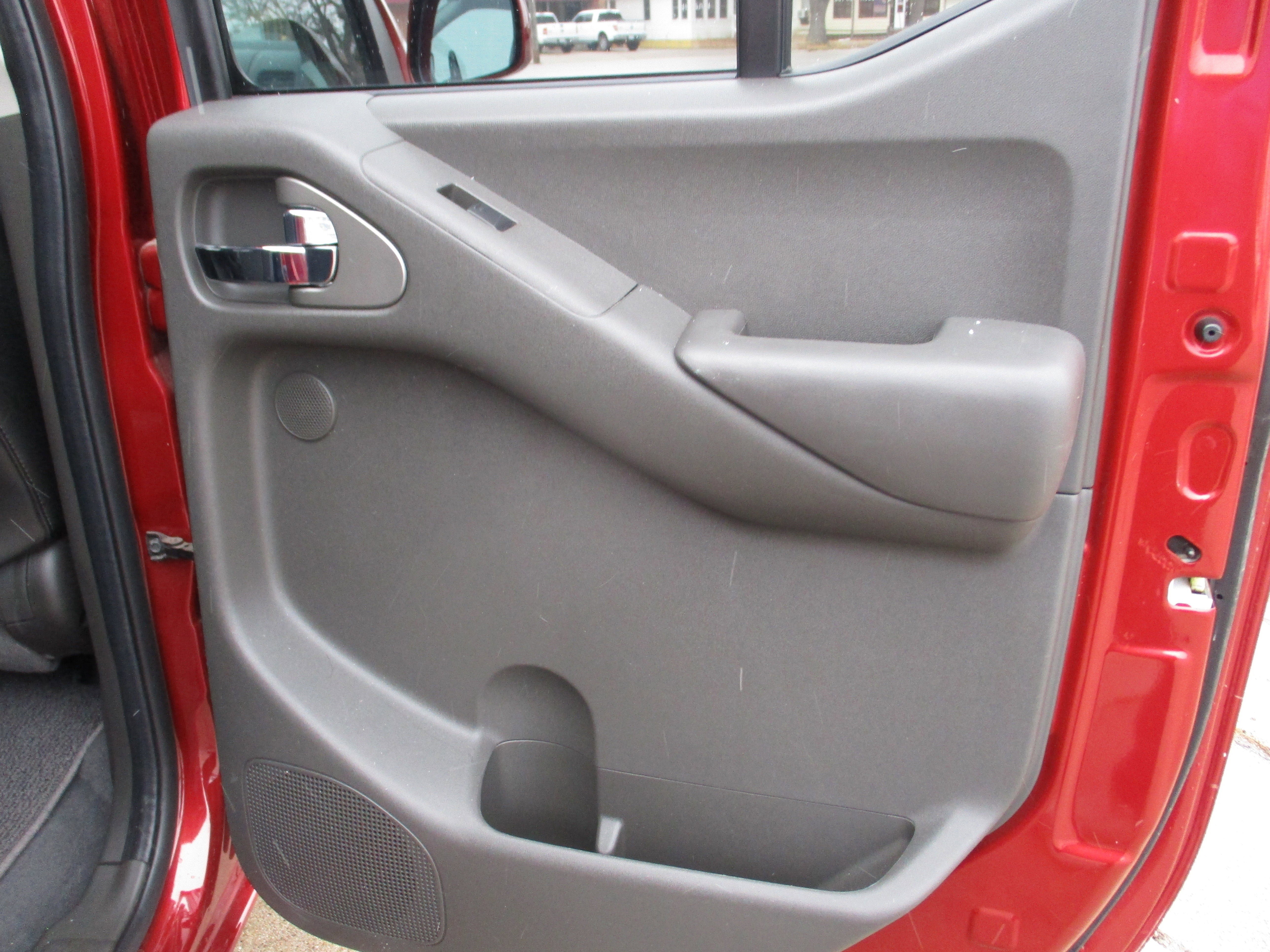 Used 2020 Nissan Frontier PRO-4X AWD/4WD image 22