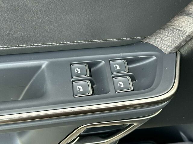 Used 2022 Rivian R1S Launch Edition image 13