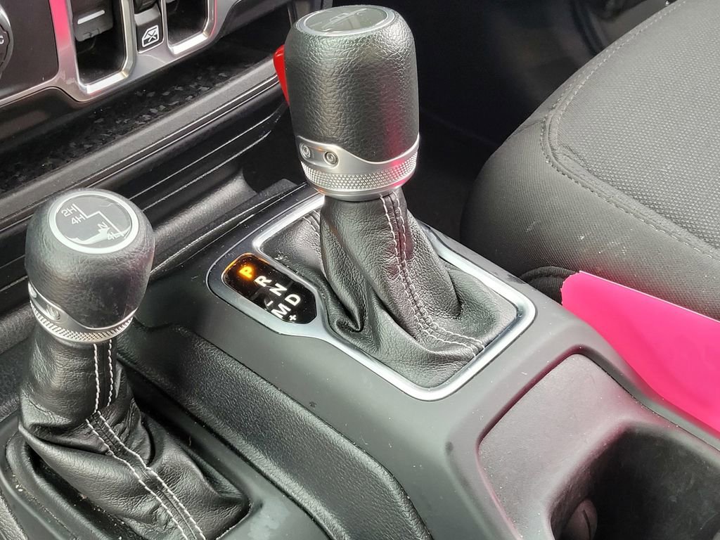 Used 2023 Jeep Gladiator Overland image 19