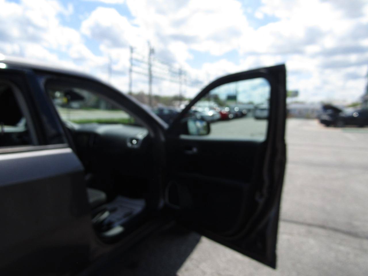 Used 2018 Jeep Compass Sport w/ Cold Weather Group FWD image 22