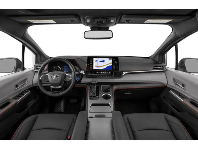 Used 2022 Toyota Sienna XSE FWD image 4