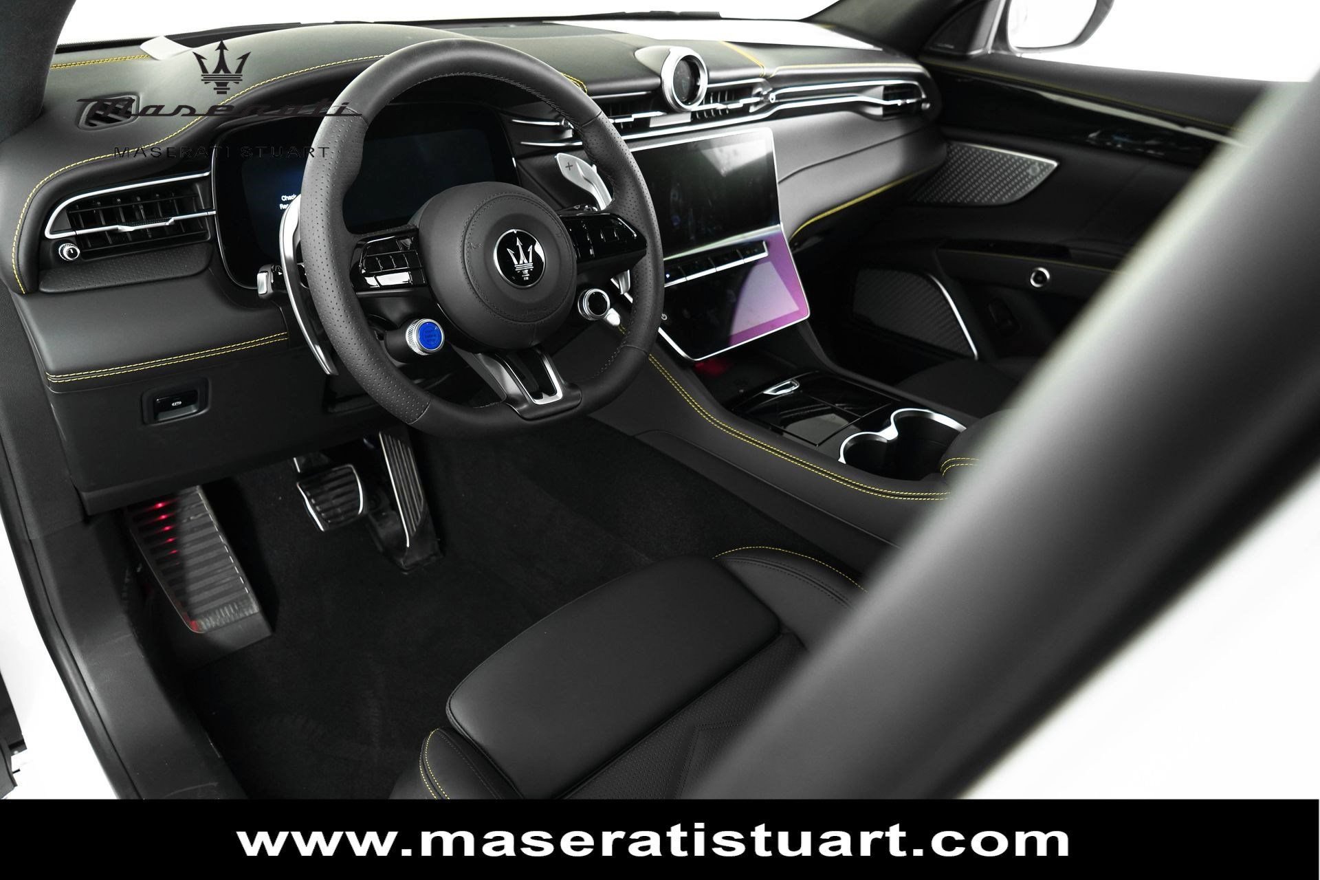 New 2025 Maserati Grecale Modena AWD/4WD image 17