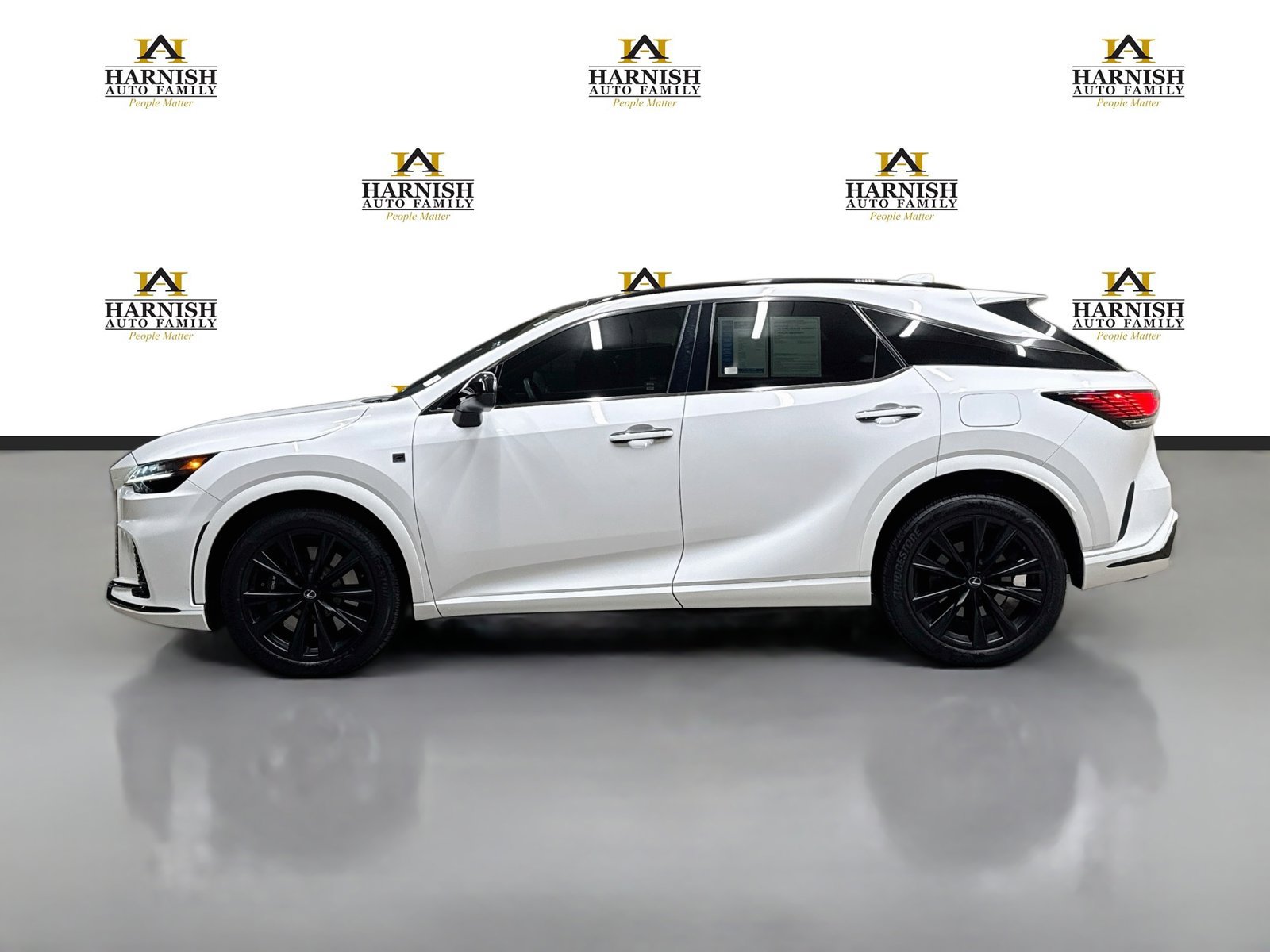 Used 2023 Lexus RX 500h F Sport w/ Cold Area Package AWD/4WD image 10