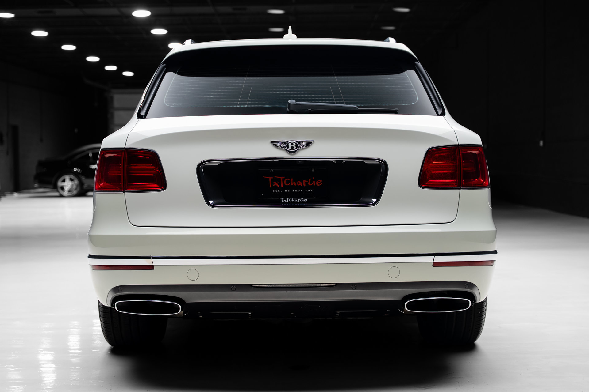 Used 2018 Bentley Bentayga AWD/4WD image 26