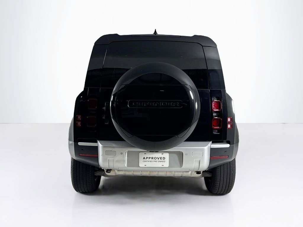 Used 2025 Land Rover Defender 110 S image 4
