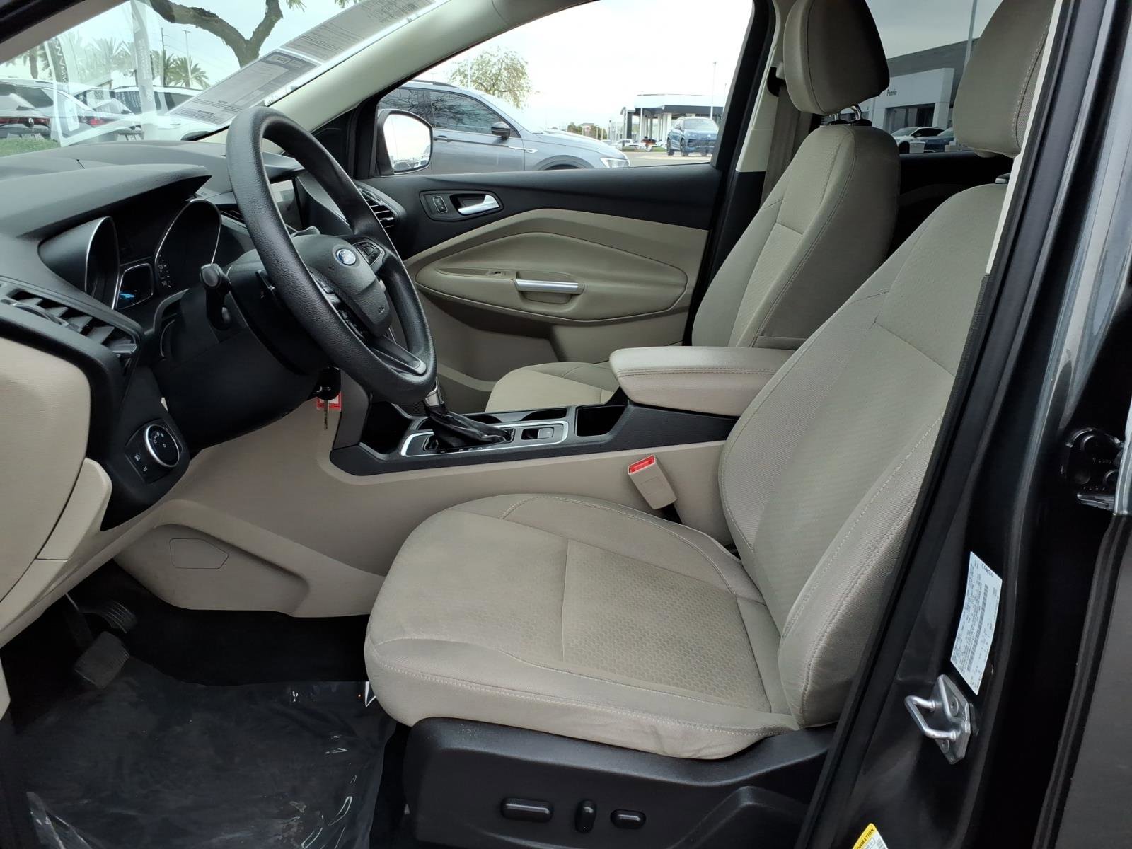 Used 2017 Ford Escape SE w/ Equipment Group 201A image 20