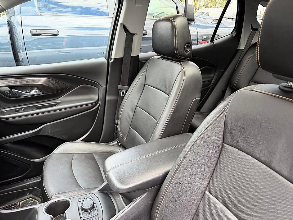 Used 2021 GMC Terrain SLT w/ Elevation Edition AWD/4WD image 9