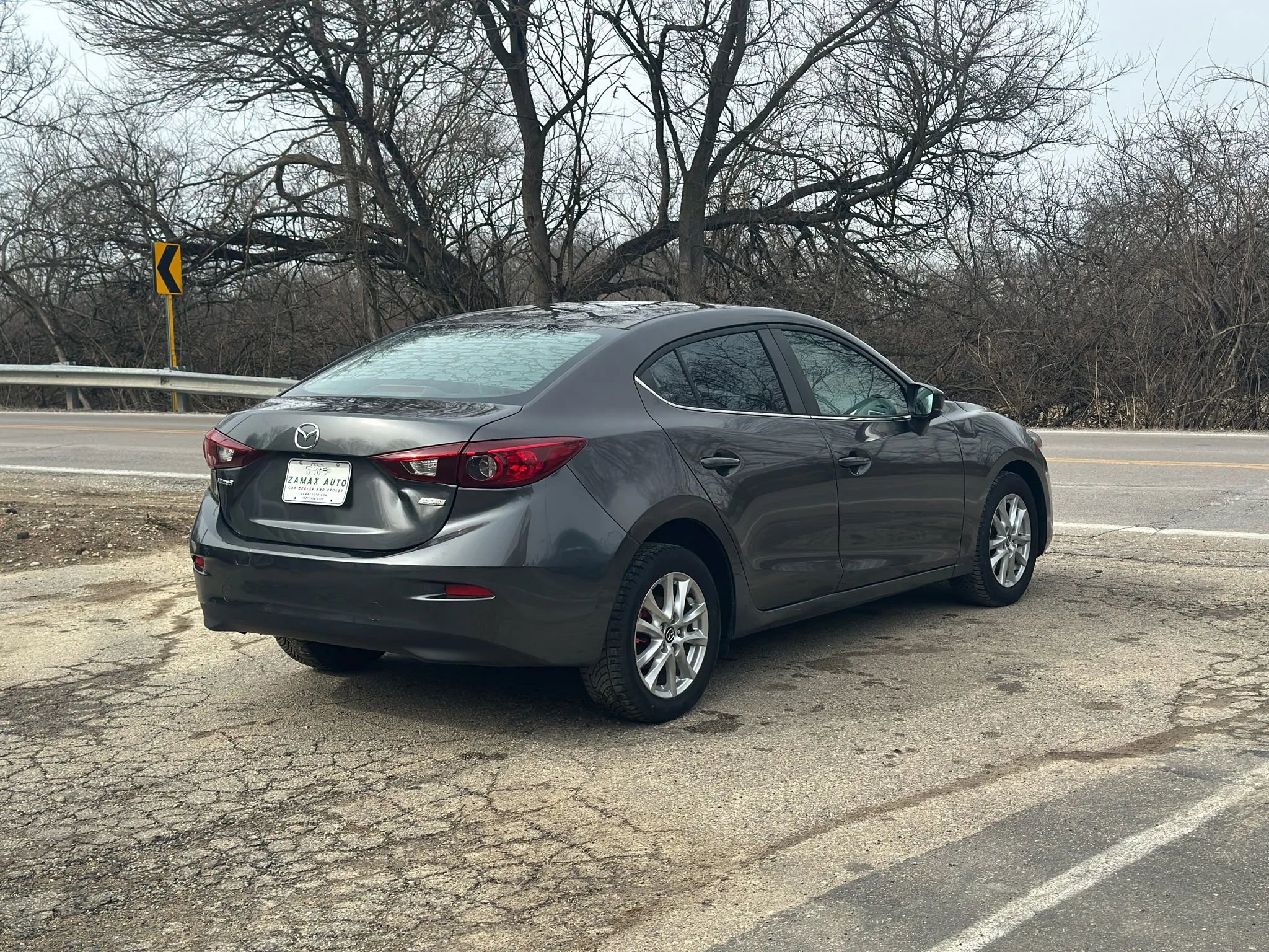 Used 2017 MAZDA MAZDA3 Sport w/ Preferred Equipment Package image 11