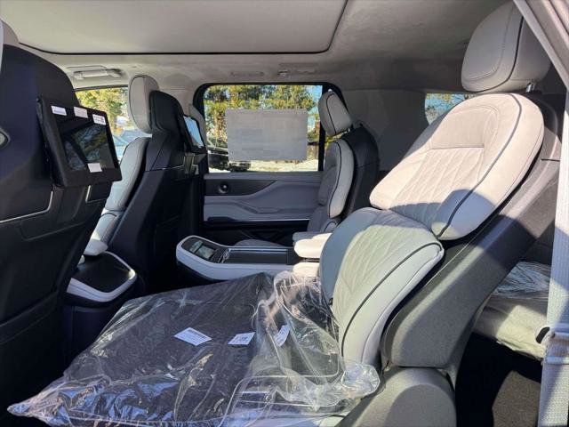 New 2026 Lincoln Navigator L Black Label image 6