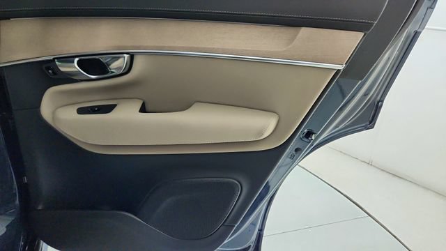 New 2026 Volvo XC90 B5 Plus AWD/4WD image 36