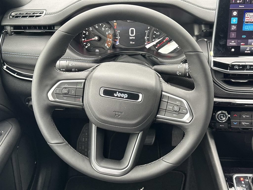 New 2026 Jeep Compass Latitude AWD/4WD image 22