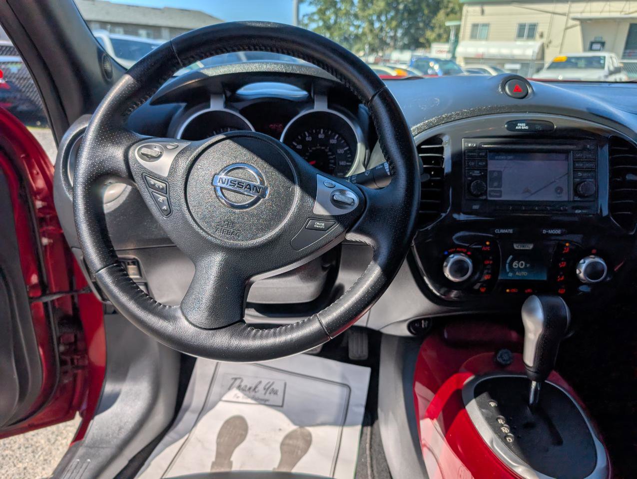 Used 2011 Nissan Juke SL w/ Sport Pkg image 3