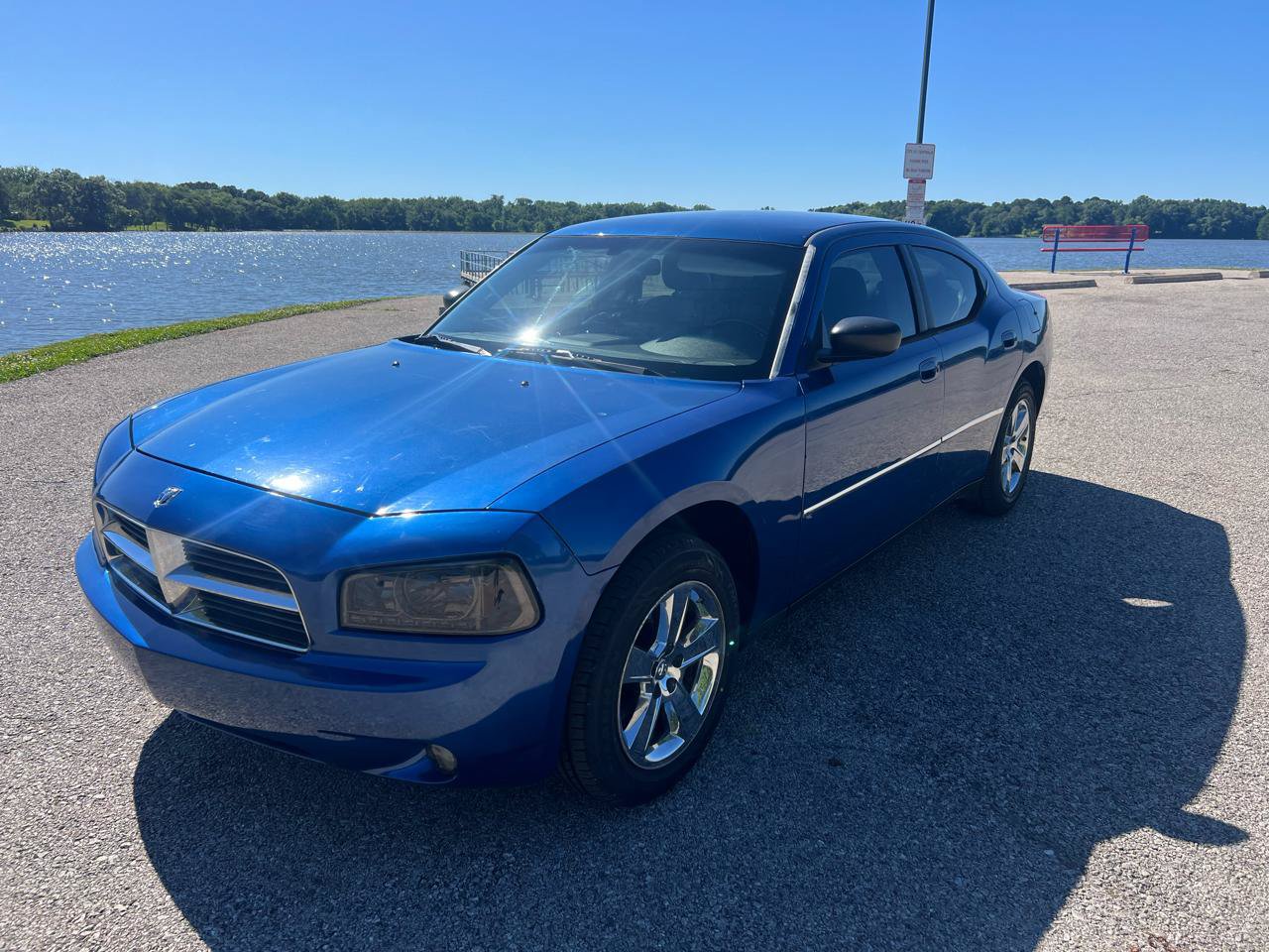 Used 2009 Dodge Charger SXT RWD image 2