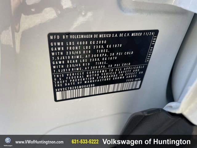 Certified 2025 Volkswagen Taos SE w/ Taos Adventure Package (SXB) image 8