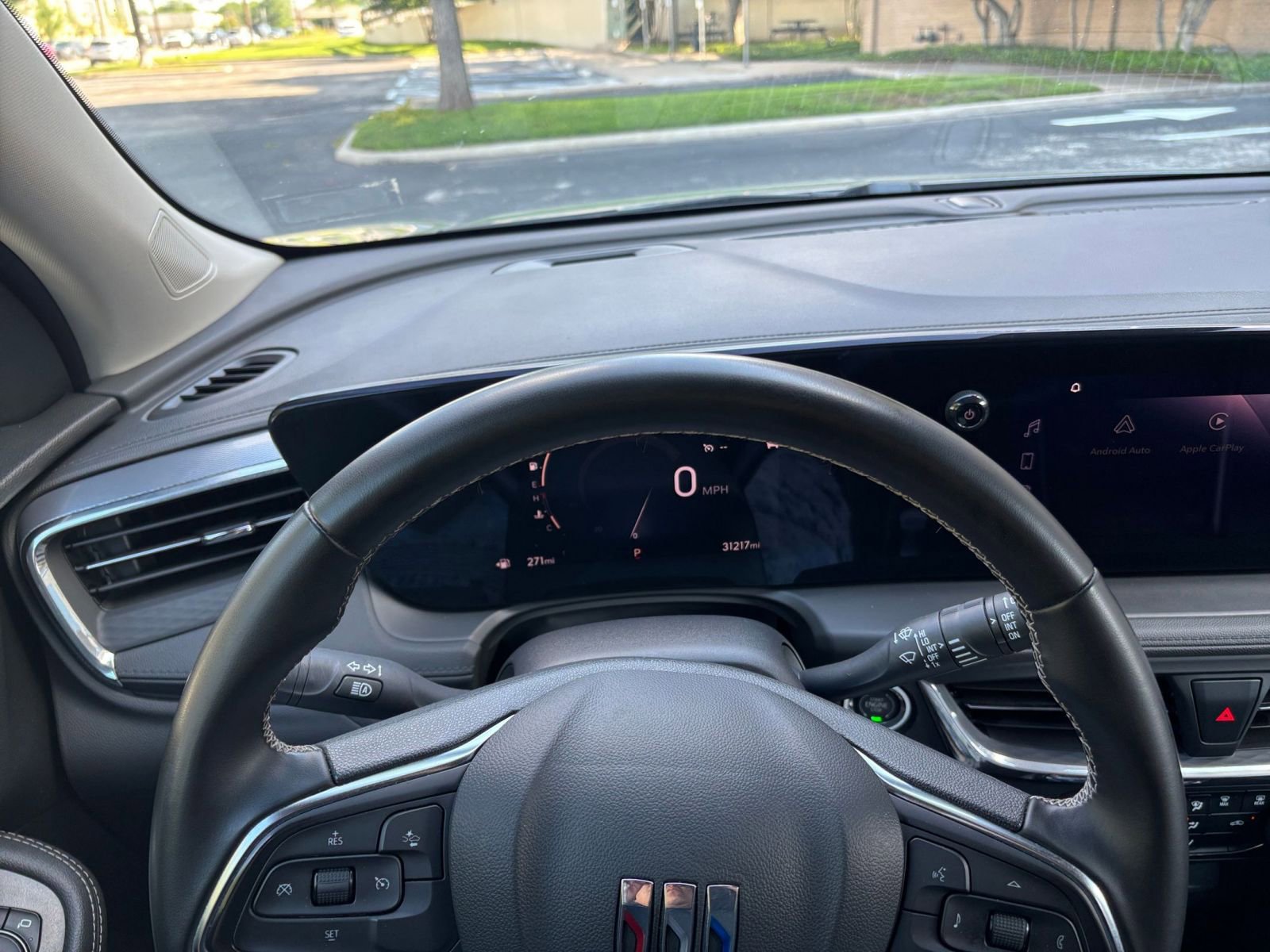 Used 2025 Buick Encore GX Preferred FWD image 29