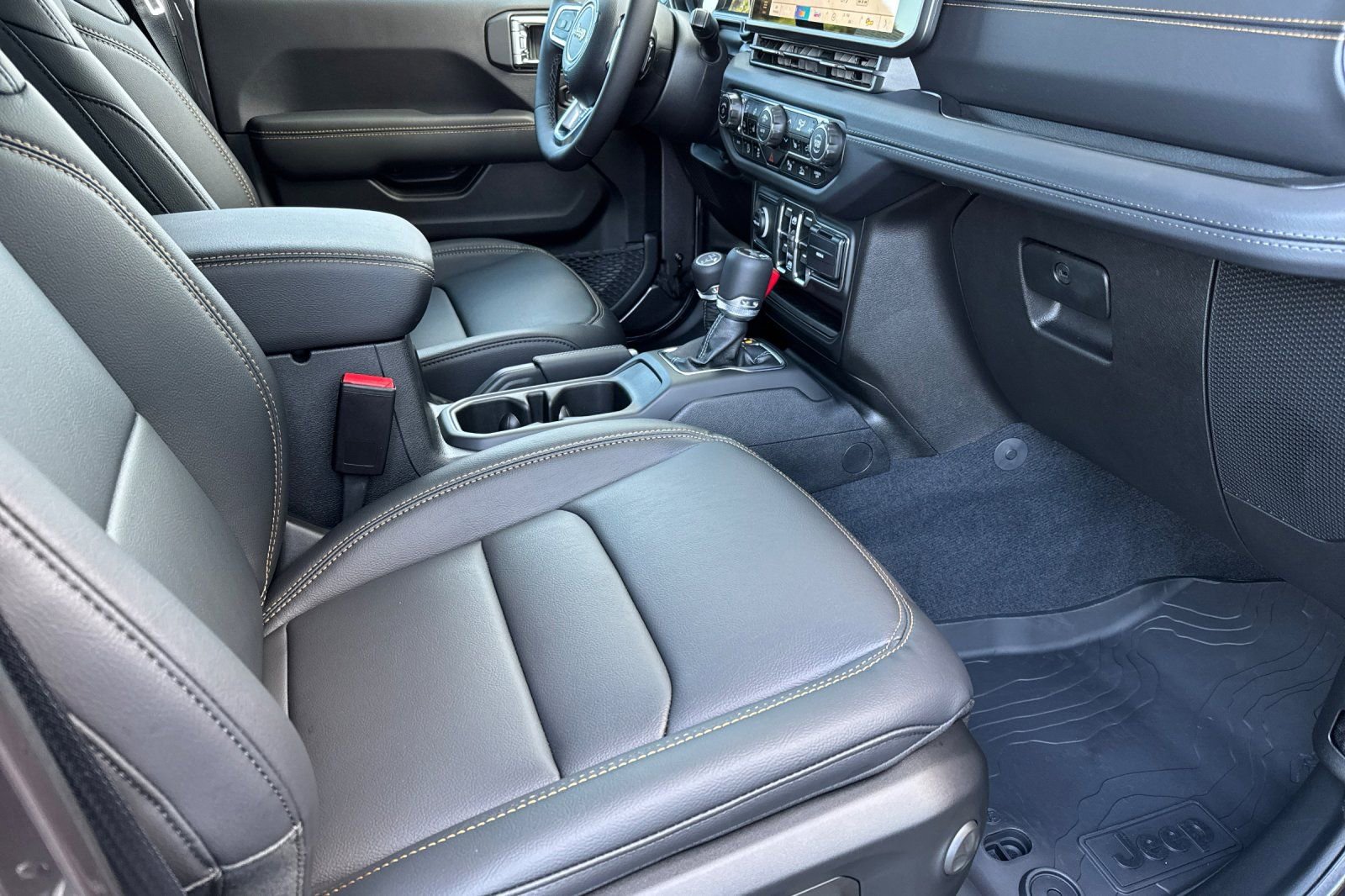 New 2025 Jeep Wrangler Sahara image 19