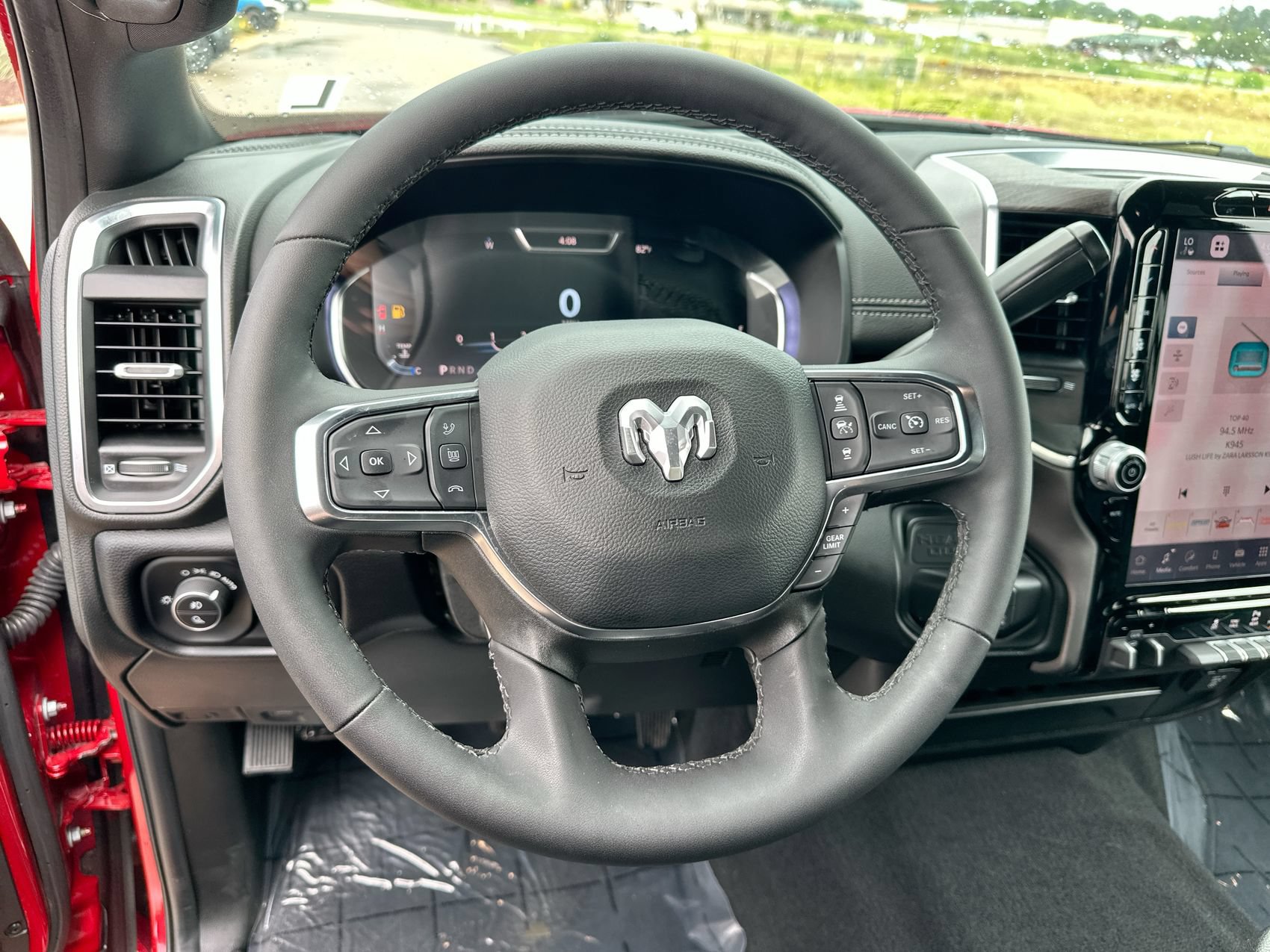Used 2026 RAM 2500 Laramie AWD/4WD image 14