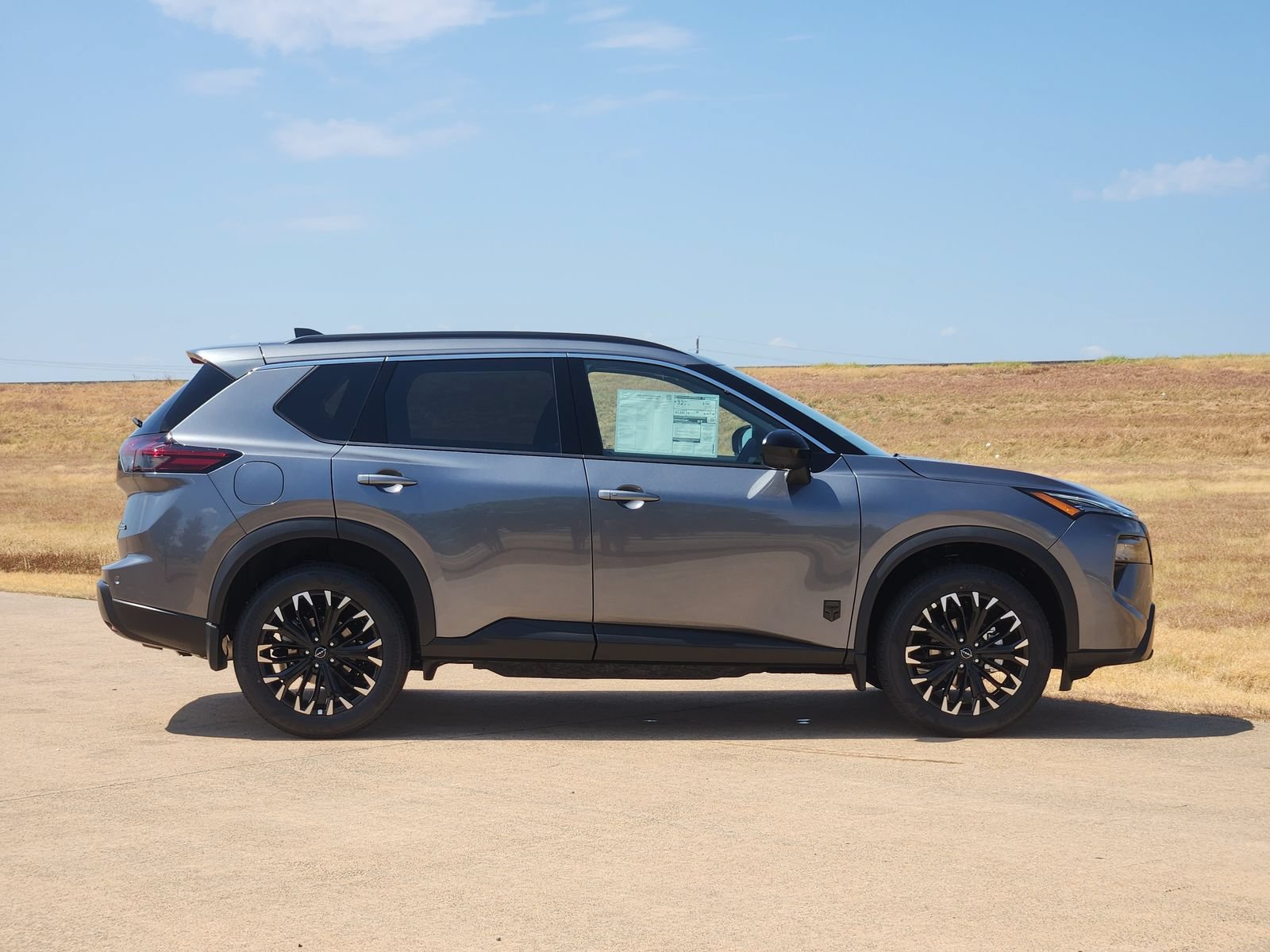 New 2026 Nissan Rogue Dark Armor FWD image 7