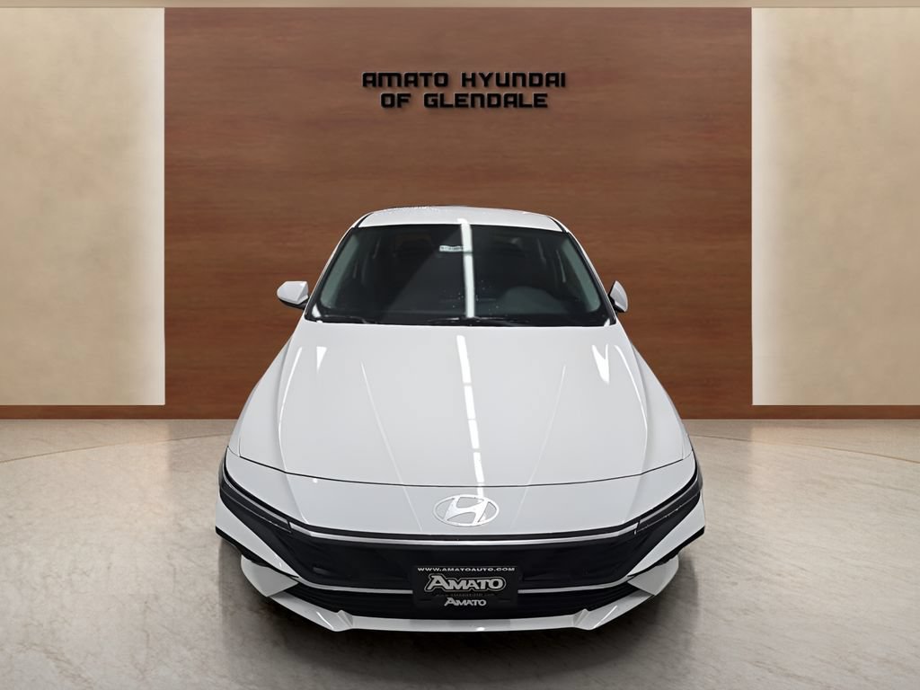 New 2026 Hyundai Elantra SE FWD image 9