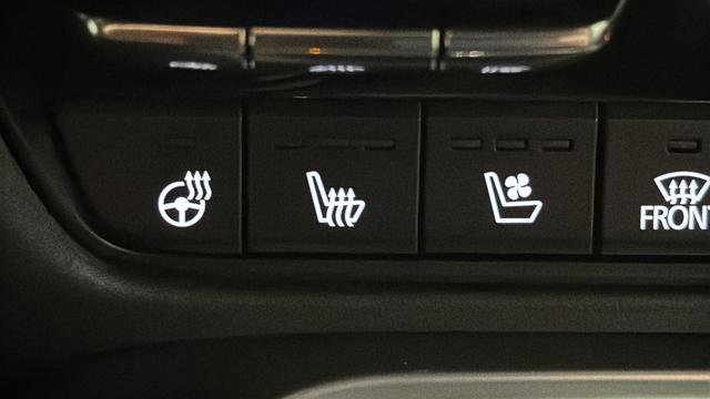 Used 2025 MAZDA CX-70 3.3 Turbo S w/ Premium Package image 20