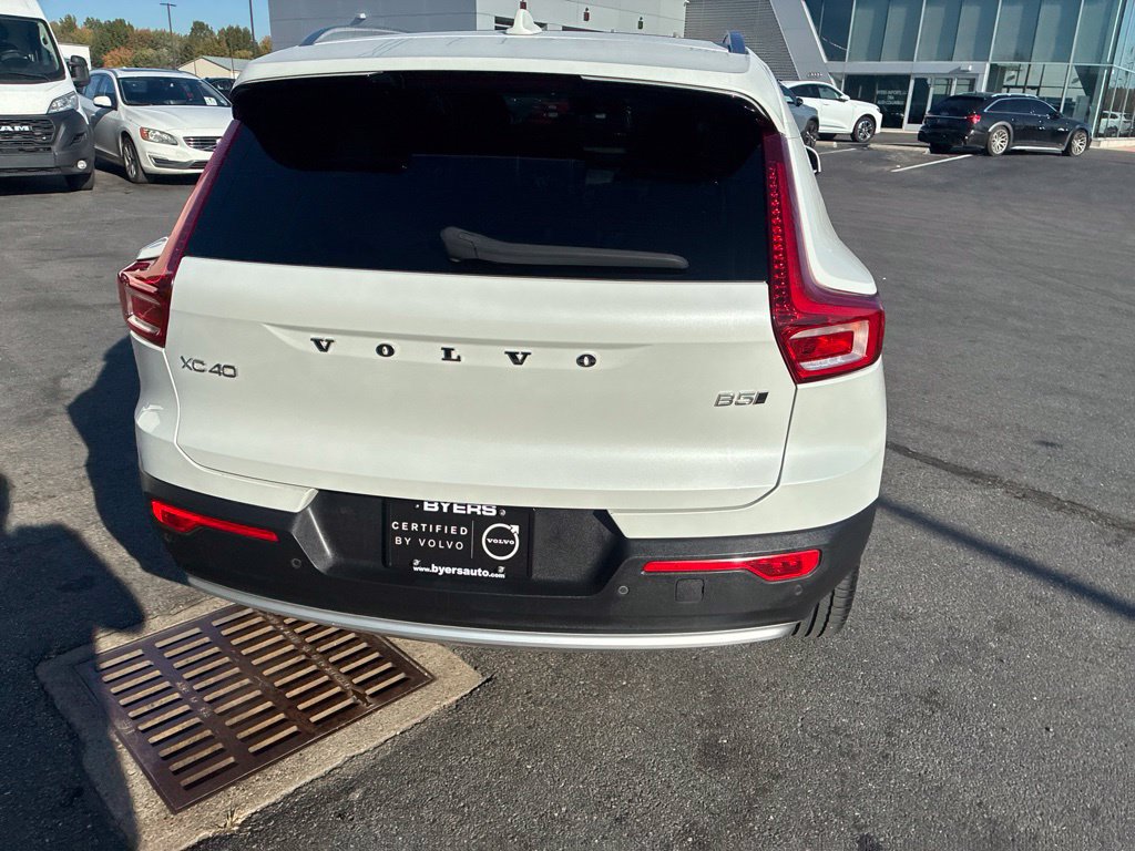 Certified 2024 Volvo XC40 B5 Core AWD/4WD image 7