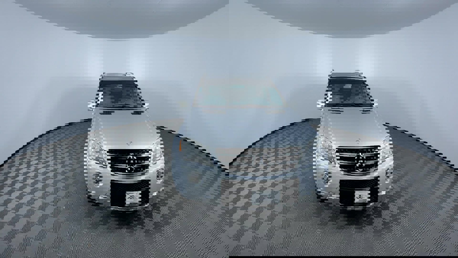 Used 2009 Mercedes-Benz ML 63 AMG 4MATIC image 3