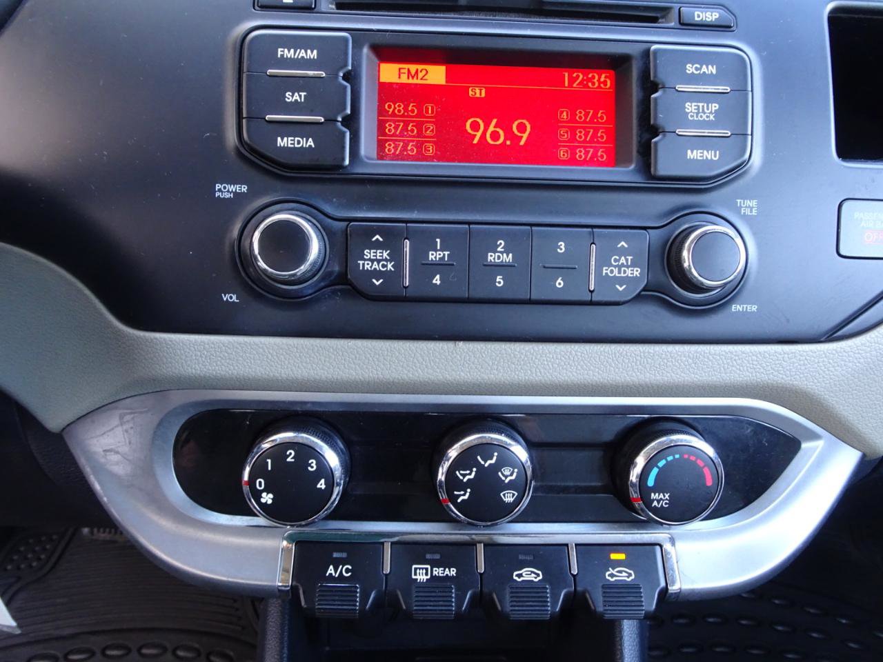 Used 2013 Kia Rio LX w/ PWR Pkg image 18