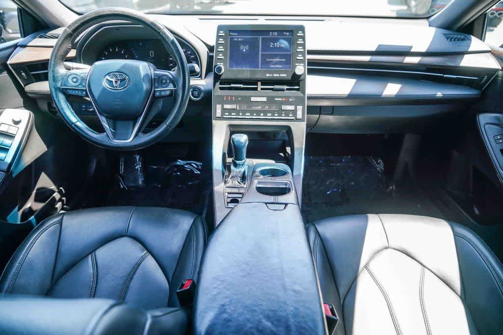 Used 2022 Toyota Avalon XLE FWD image 11