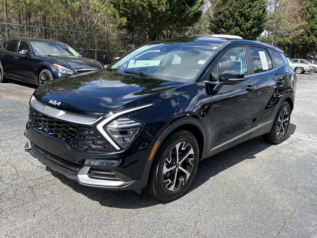 Used 2024 Kia Sportage EX image 3