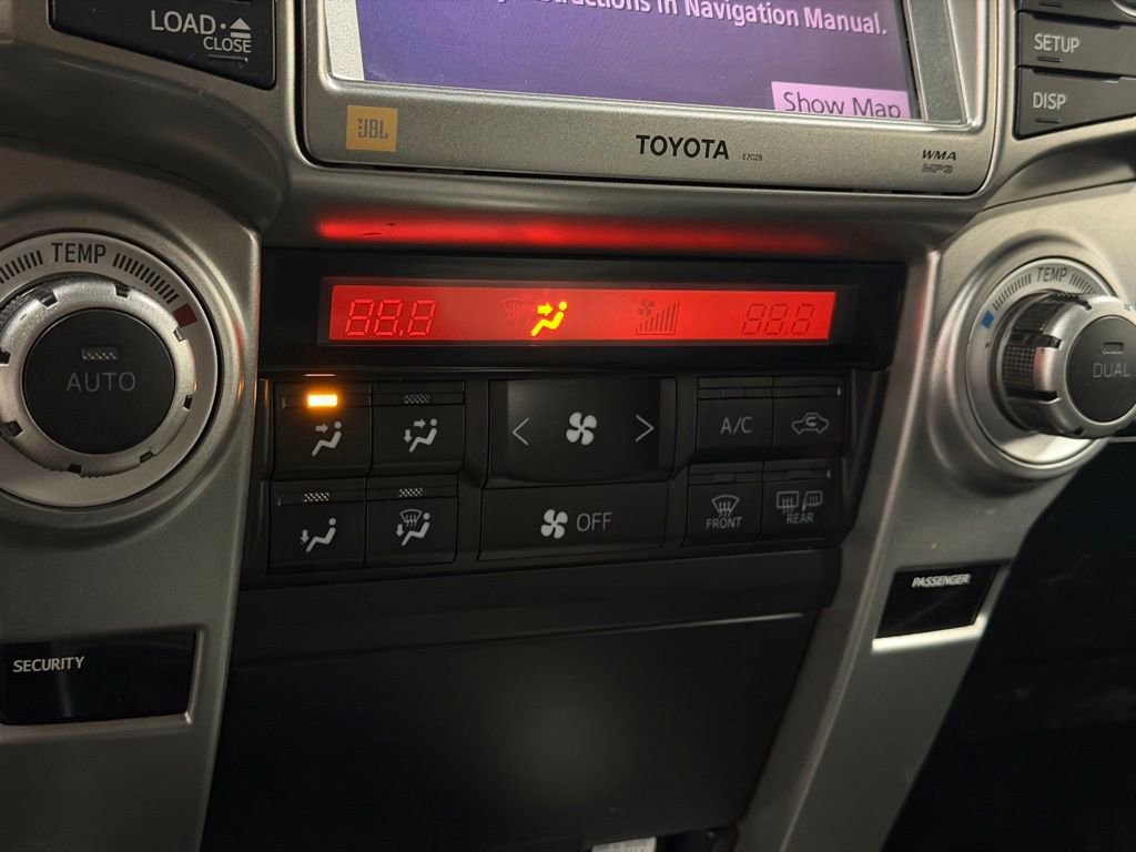 Used 2013 Toyota 4Runner Limited image 31