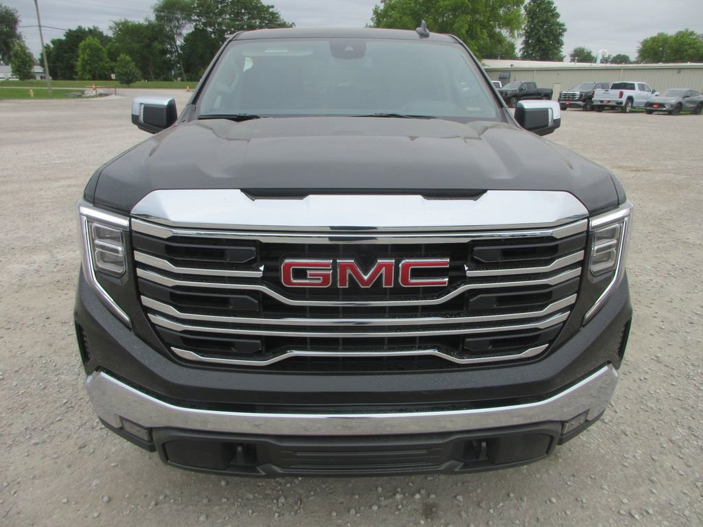 New 2026 GMC Sierra 1500 SLT w/ SLT Premium Package AWD/4WD image 12