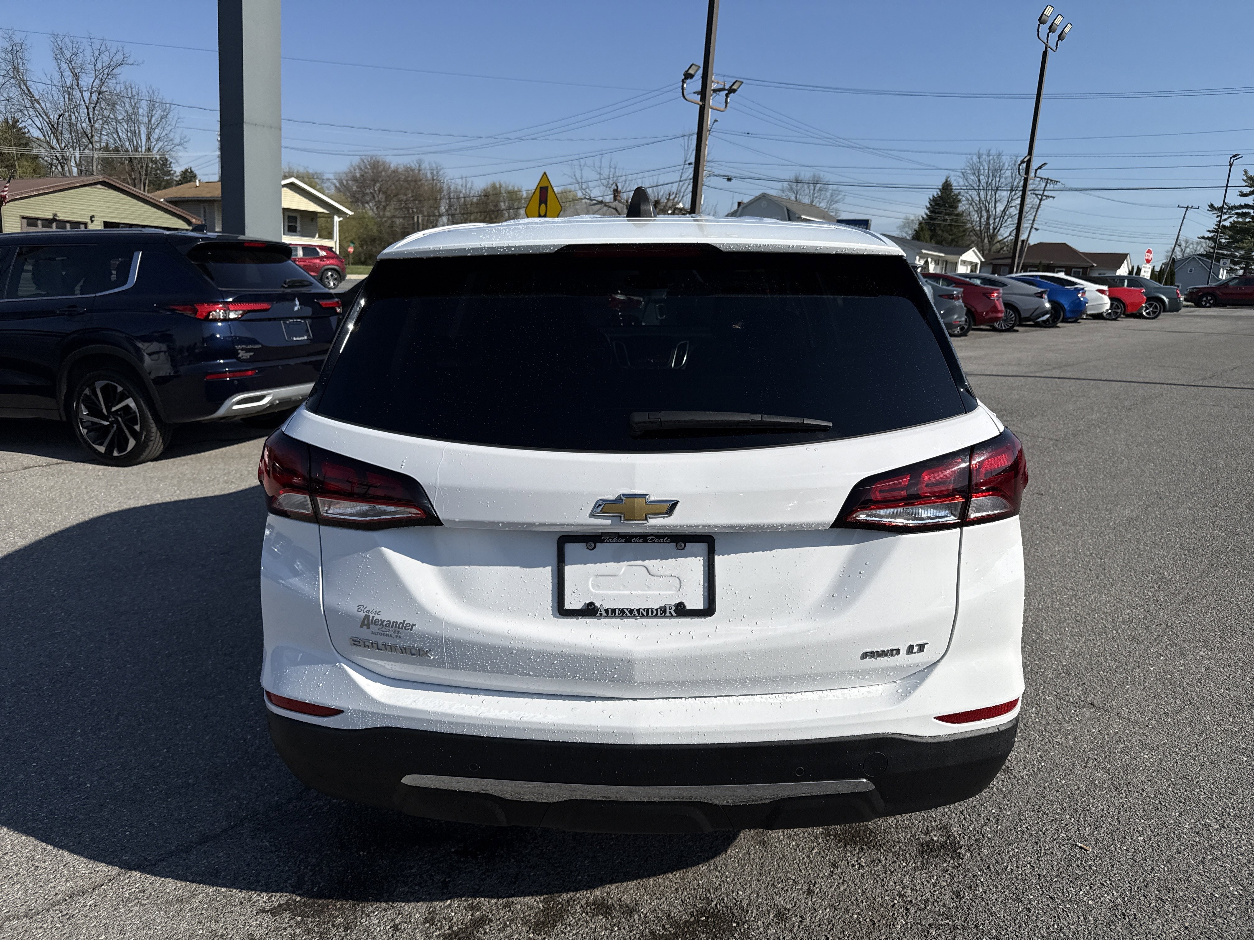 Used 2022 Chevrolet Equinox LT image 4