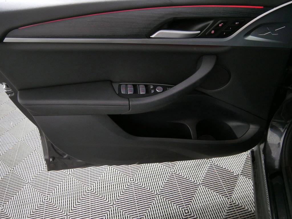 Used 2023 BMW X3 xDrive30i image 12