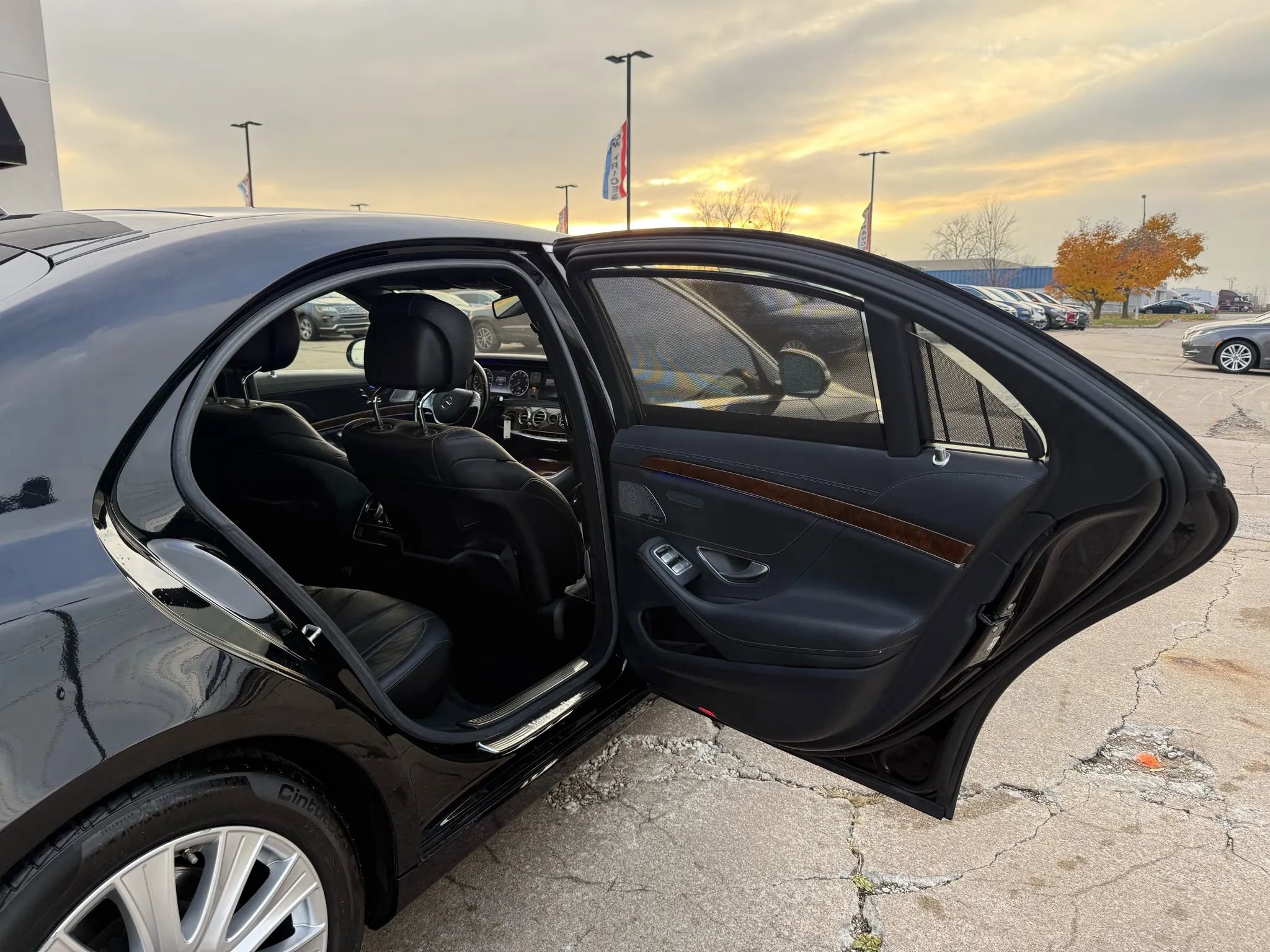 Used 2015 Mercedes-Benz S 550 4MATIC Sedan image 26