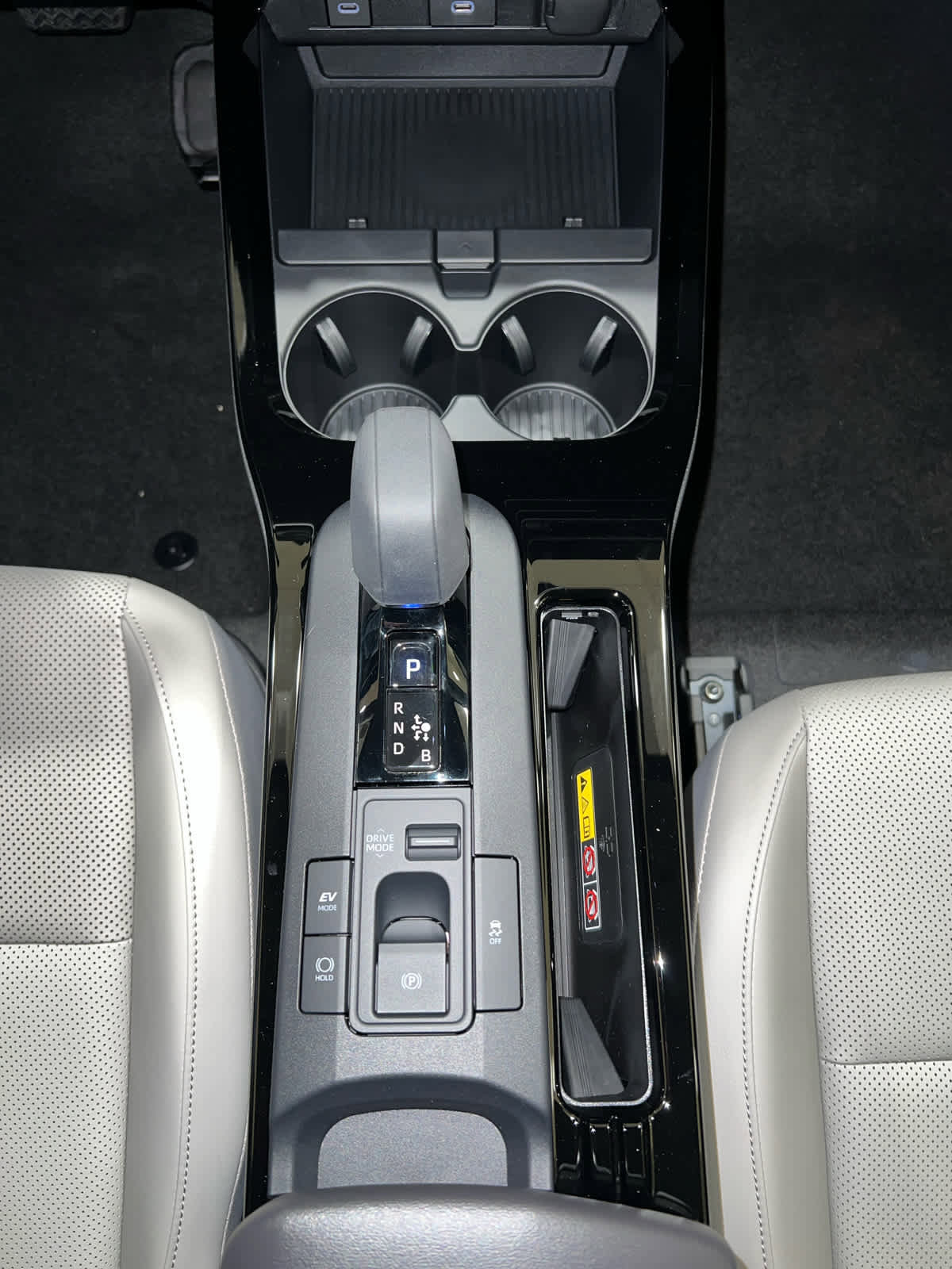 New 2026 Toyota Prius XLE image 24