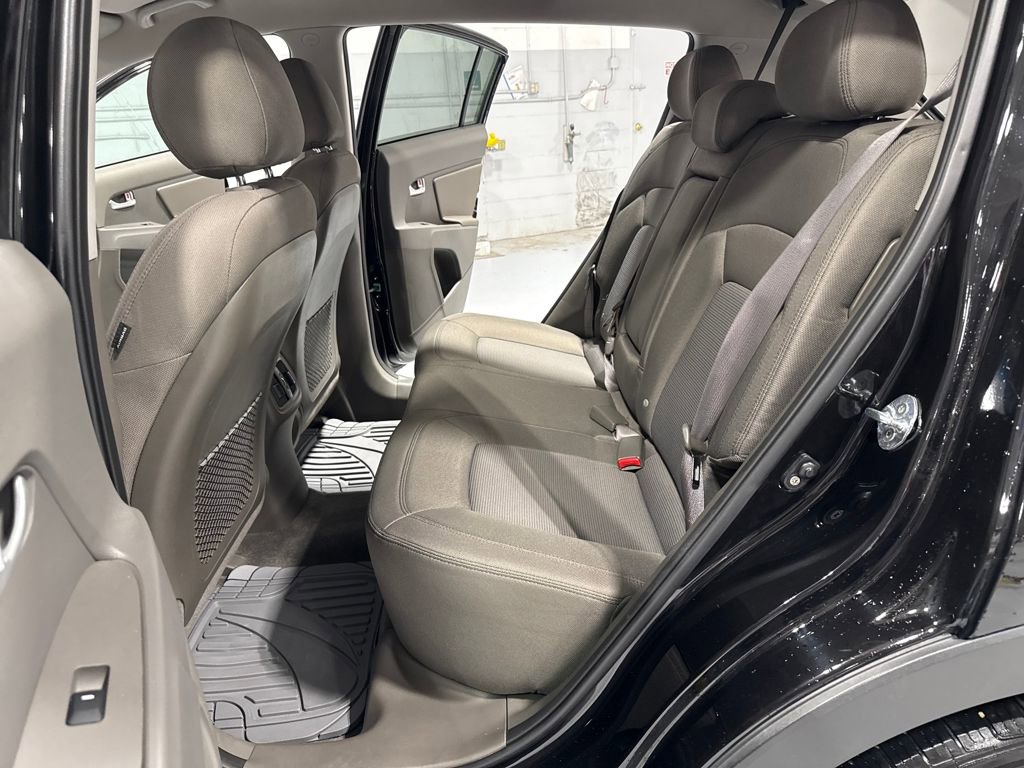Used 2016 Kia Sportage LX FWD image 28