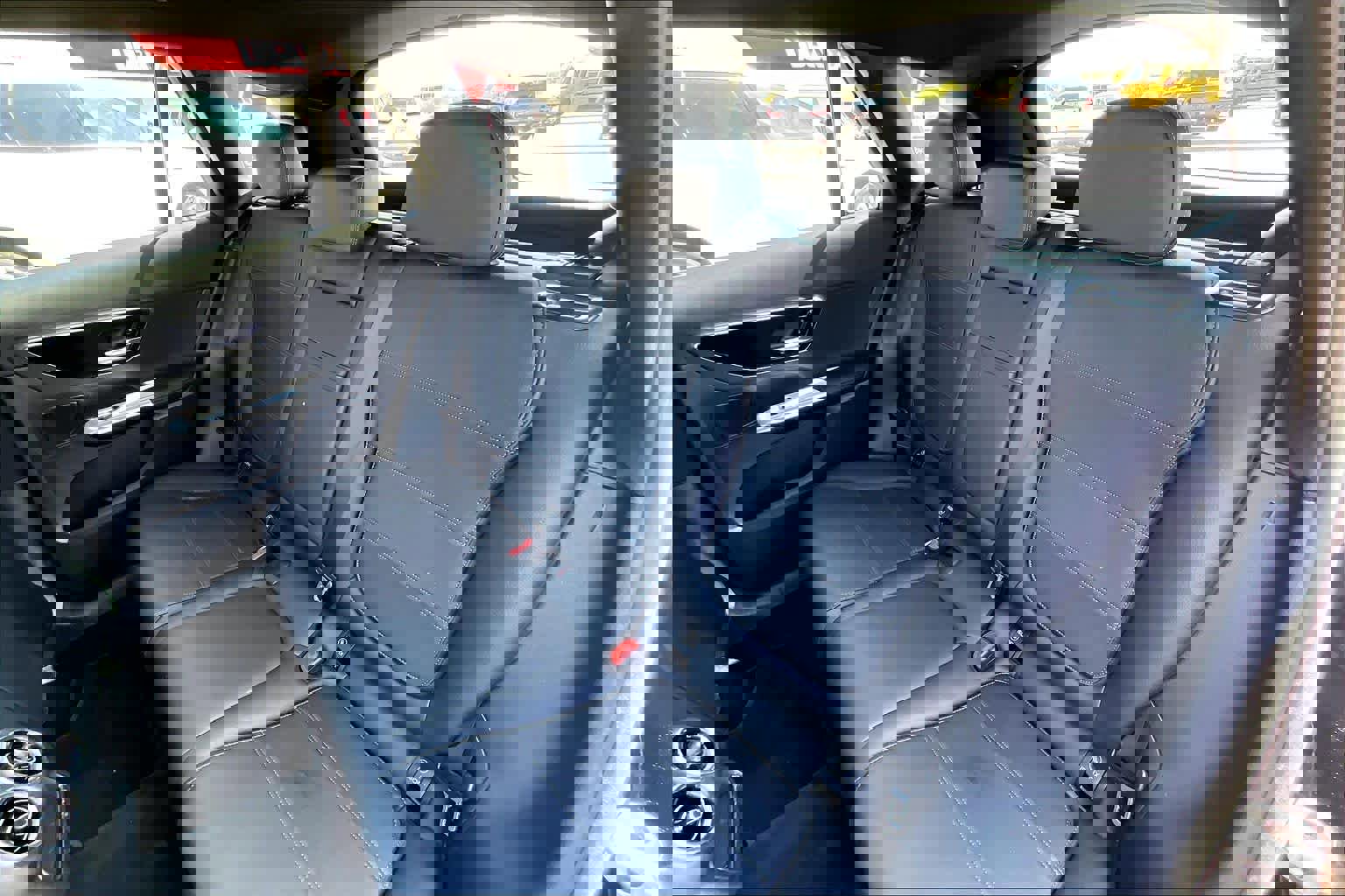 Used 2025 Mercedes-Benz GLC 300 image 21